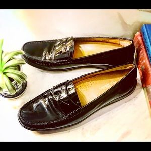 FLASH SALE! Cole Haan Black Patent Leather Loafers
